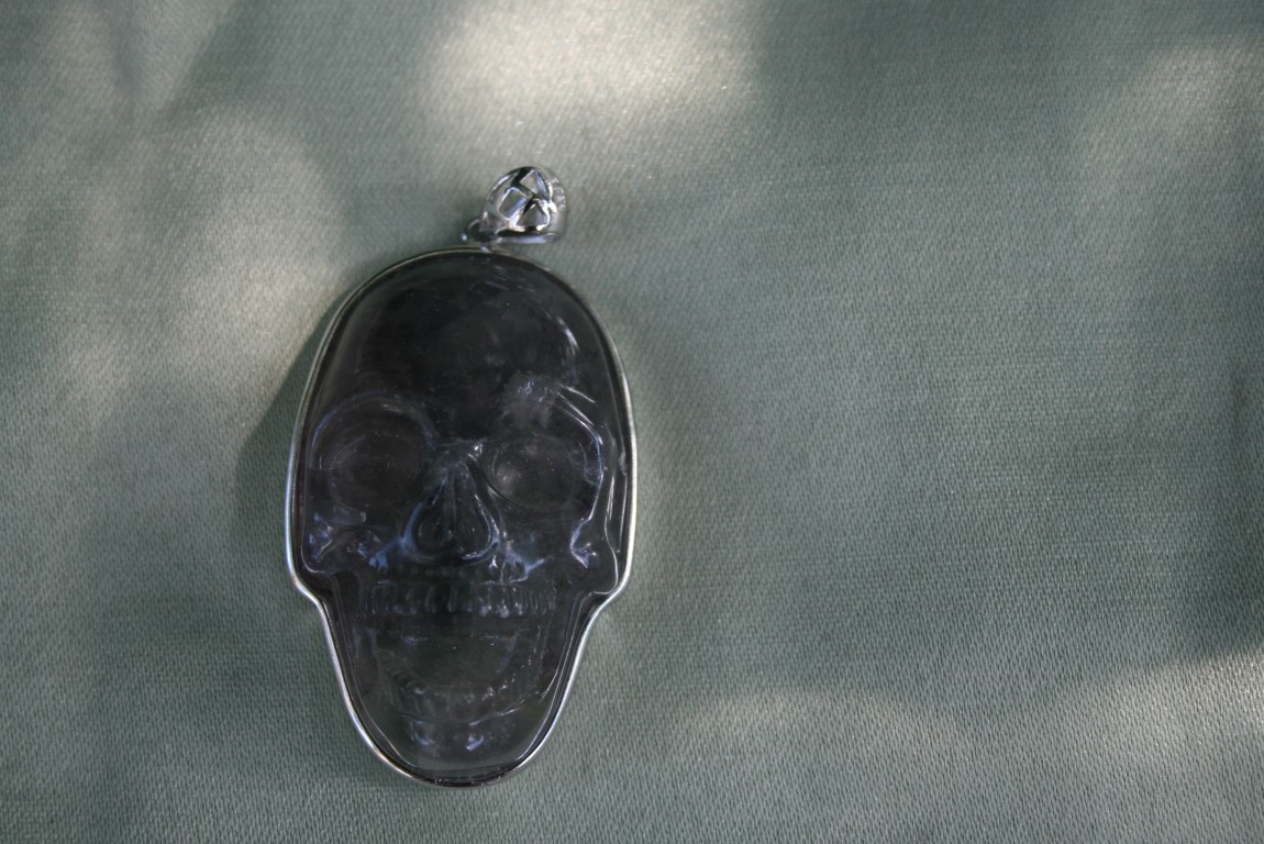 Fluorite Skull Pendant Mental enhancement and increased decision making and memory 4510